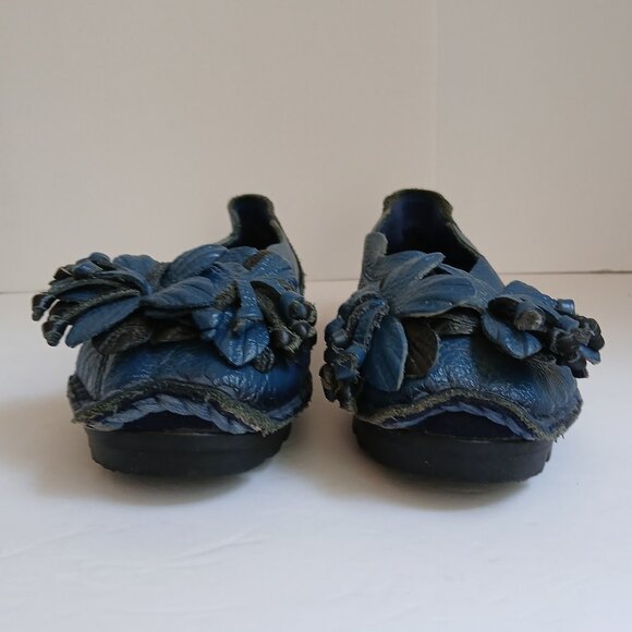 Vintage Handcrafted Blue Leather 3D Flower Slip-On Lug Sole Moccasins  Sz 7 - Picture 2 of 12